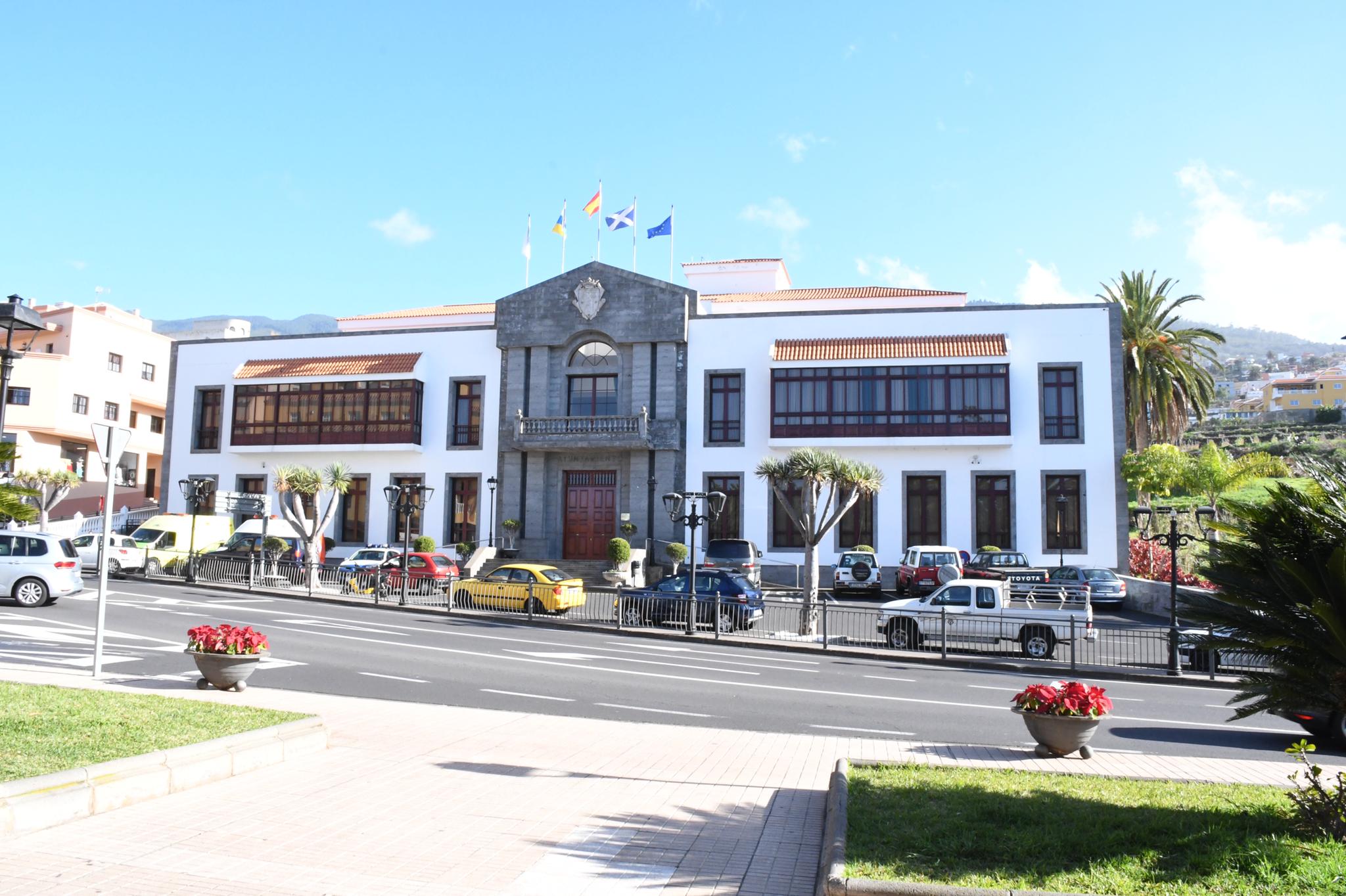 Santa Úrsula abre el plazo de solicitud de becas para estudiantes que se formen fuera del municipio